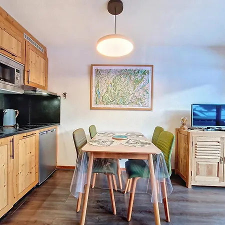 : 6 Pers Avec Wifi Et Parking, Animaux Admis - Fr-1-818-86 La Clusaz