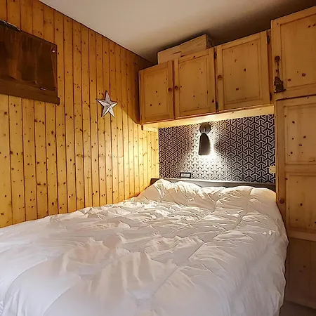 : 6 Pers Avec Wifi Et Parking, Animaux Admis - Fr-1-818-86 La Clusaz